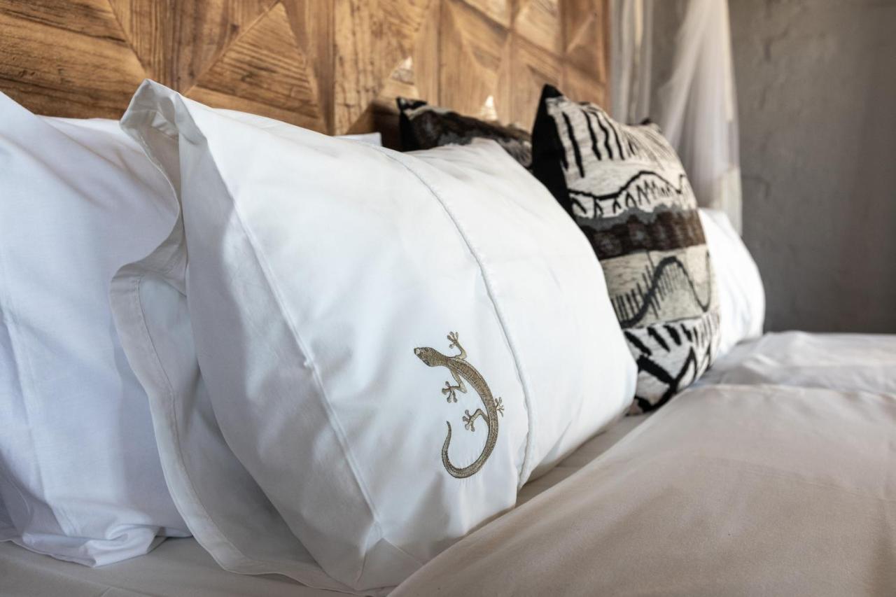 Desert Homestead Lodge Сесрием Екстериор снимка