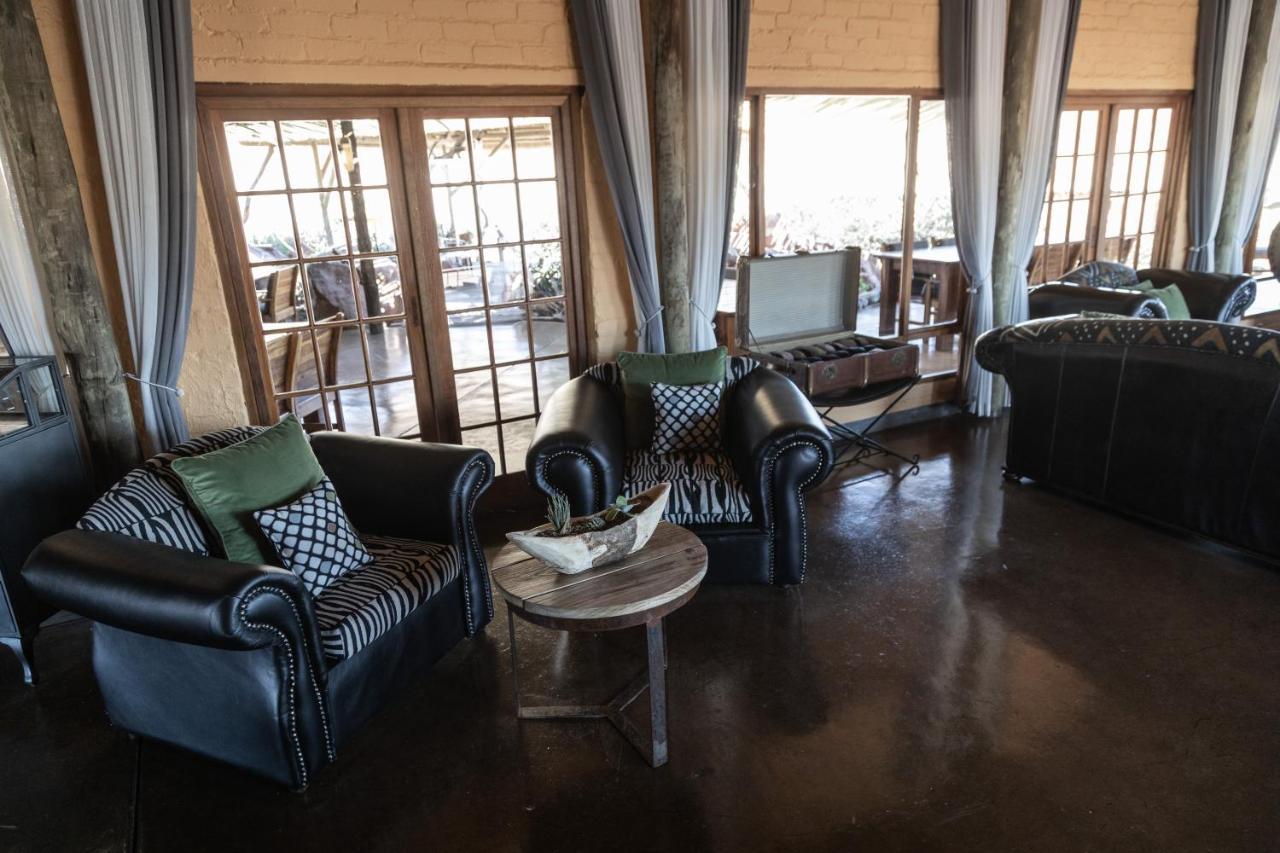 Desert Homestead Lodge Сесрием Екстериор снимка