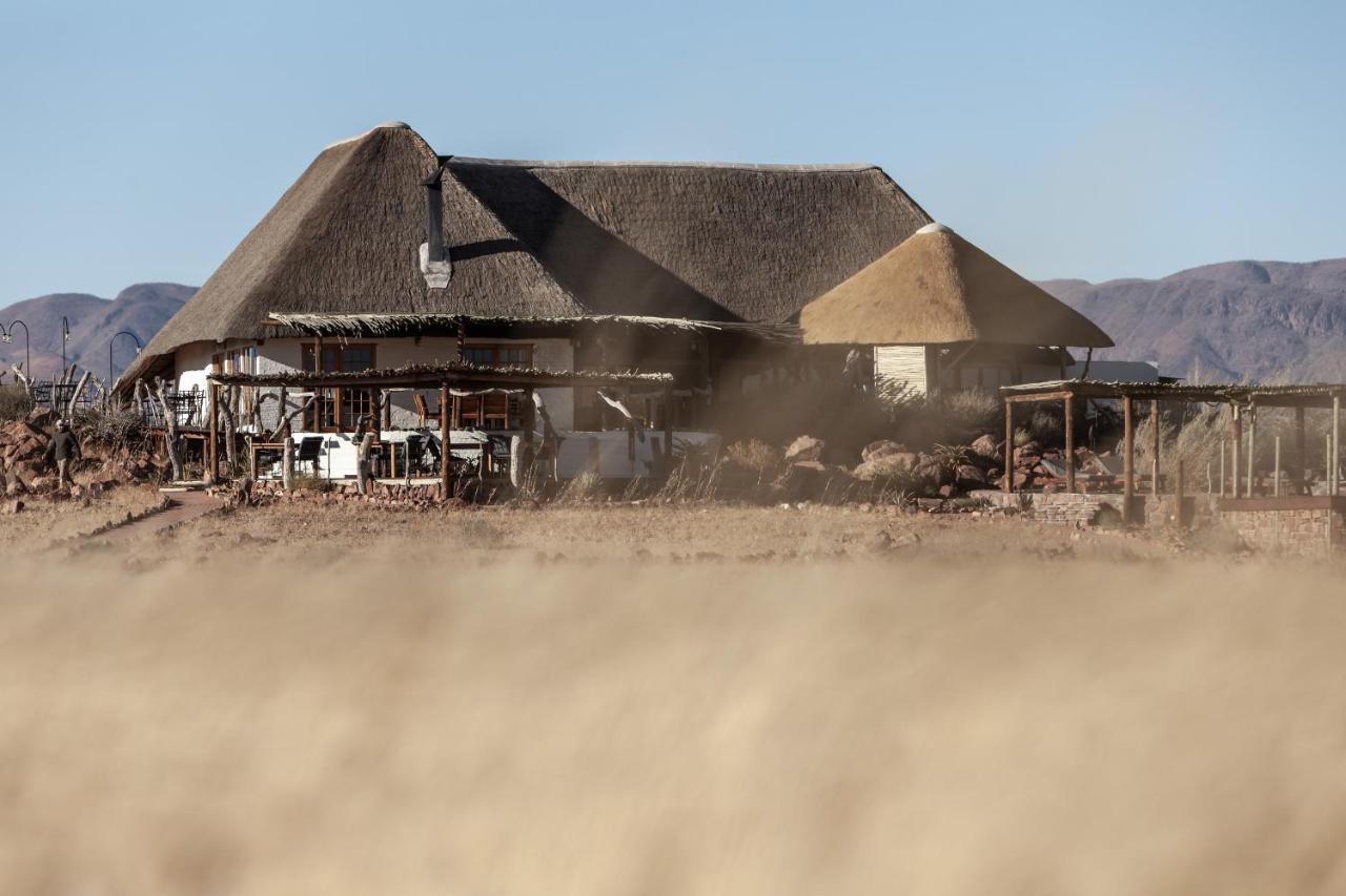Desert Homestead Lodge Сесрием Екстериор снимка